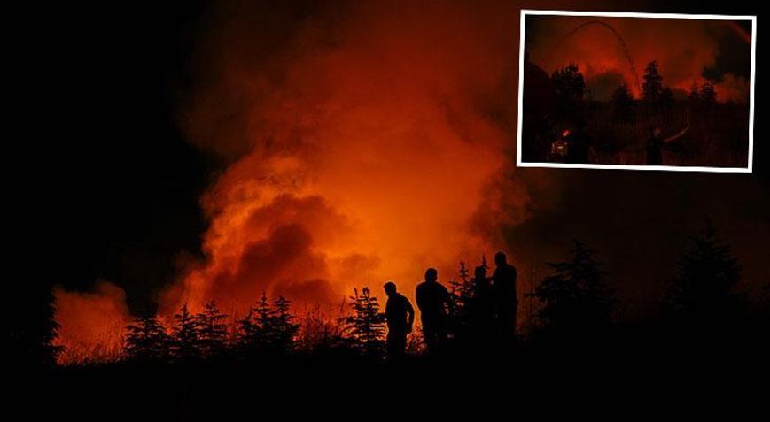 Ankarada korkutan yangın boş arazide yanan paletlere itfaiye müdahale ediyor