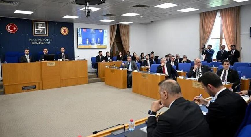 En düşük emekli aylığı ne kadar olacak Kanun teklifi Mecliste kabul edildi