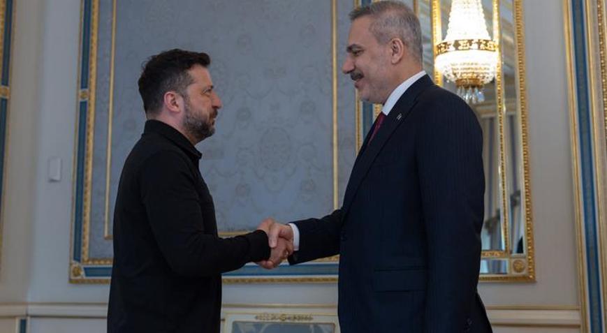 Dışişleri Bakanı Hakan Fidan, Ukrayna Devlet Başkanı Zelenskiy ile bir araya geldi