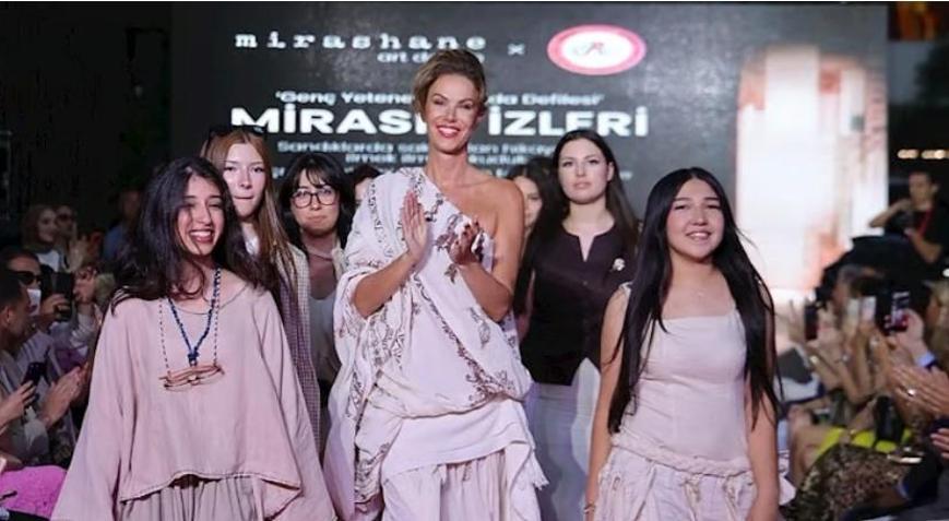 “Mirasın İzleri defilesi Benesta Centerda büyük ilgi gördü