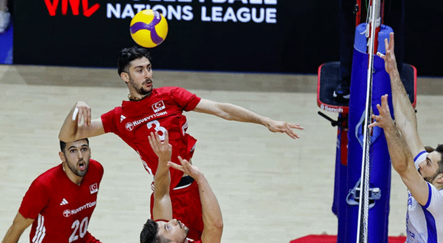 Filenin Efeleri, Ukraynayı geriden gelip mağlup etti