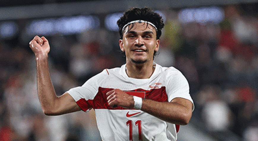 Eintracht Frankfurt cephesinden Can Uzun açıklaması Galatasaraya kötü haber