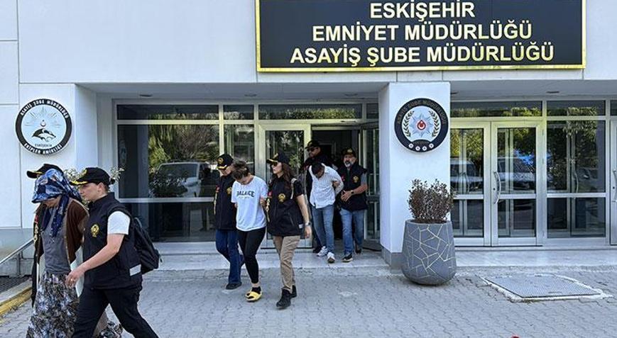 Eskişehirde 1i polis 11 kişinin yaralandığı kavga 18 zanlıdan 5i tutuklandı
