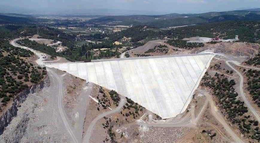 İzmirdeki Musacalı Barajından tarım arazilerine su verilmeye başlandı