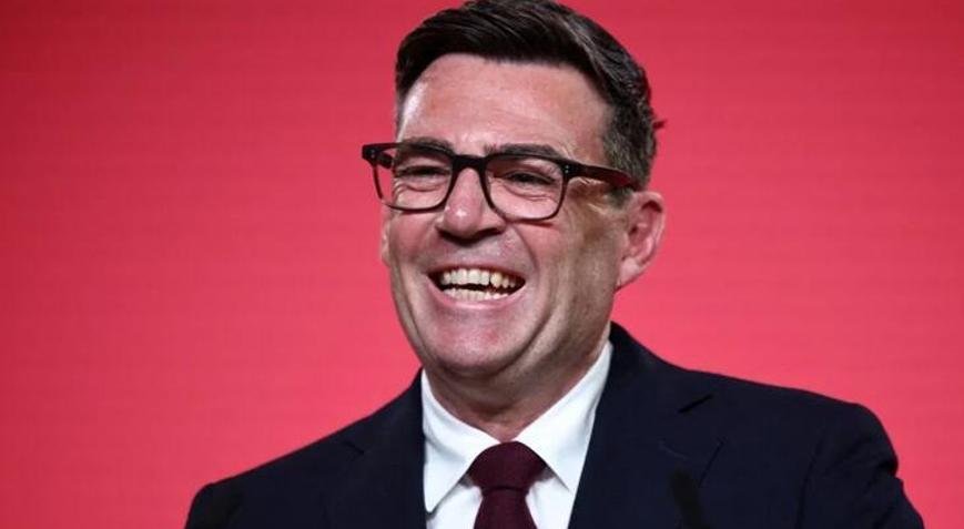 İngilterede yeni dönem Kuzeyin Kralı Andy Burnham başbakanlığı devralacak: Gözler ilk mesajda