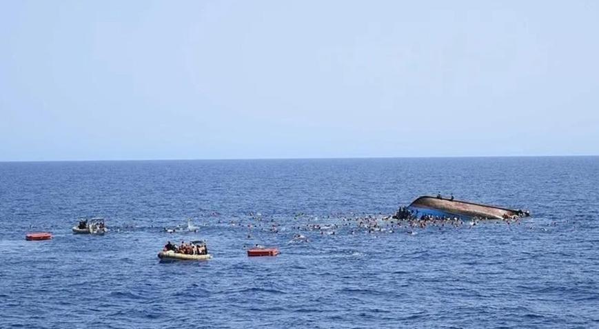 Aşırı yüklü tekne alabora oldu 40dan fazla kişi kayboldu