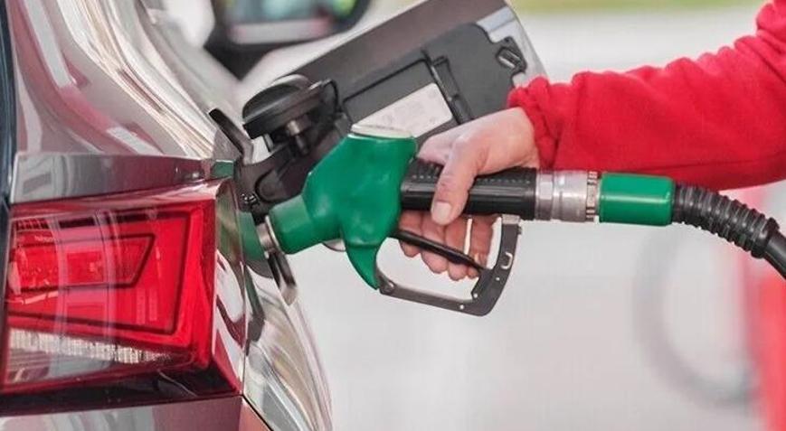 Savaşın ekonomik faturası büyüyor ABDde benzin fiyatları yeniden kırmızı çizgiyi aştı