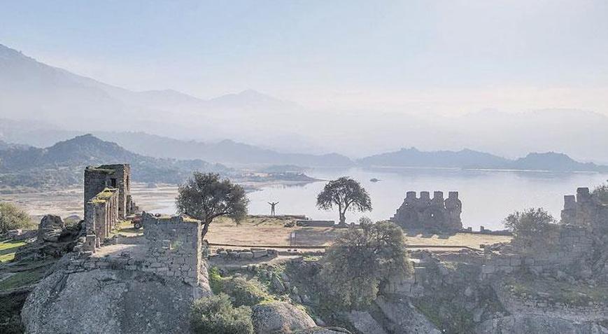 Hevesli gezginler için devasa bir oyun alanı