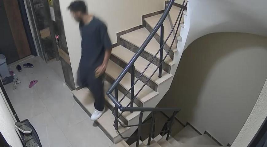 Beylikdüzünde ilginç olay Apartmanlara girip tek tek kapı zillerini söktü Beylikdüzünde ilginç olay Apartmanlara girip tek tek kapı zillerini söktü