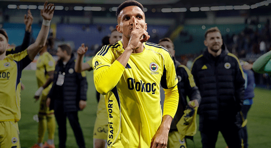 Fenerbahçeye transfer piyangosu Yıldız oyuncu için ayrılık kapıda