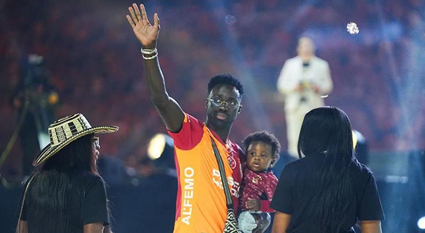 Galatasarayda Davinson Sancheze Suudi Arabistandan talip