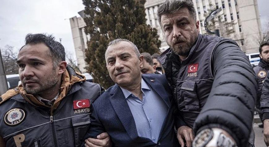 Eski Tunceli Valisi Tuncay Sonelin yazışmaları ortaya çıktı...Ankarada 2 gözaltı