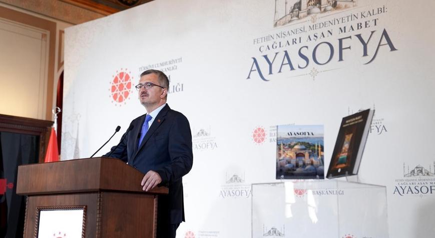 İletişim Başkanı Duran: Ayasofya’nın kubbeleri yeniden tekbirlerle ve Kur’an tilavetleriyle yankılandı