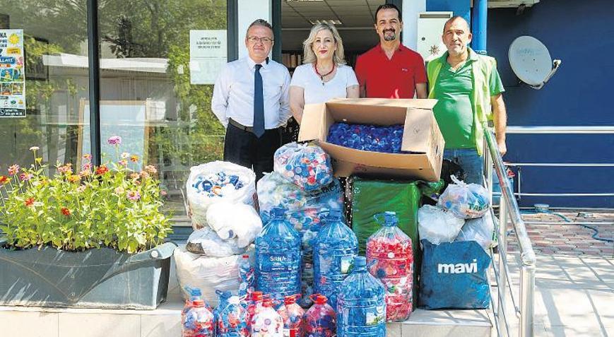 Dayanışma mavi kapaklarla büyüyor