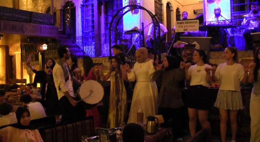 Şanlıurfanın sıra geceleri turistlerin gözdesi oldu