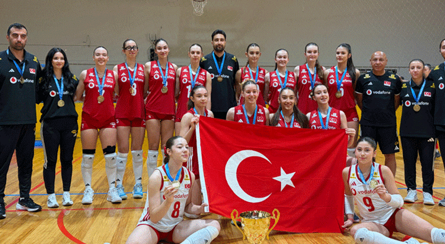 Voleybolda gelecek emin ellerde Gençler umut verdi