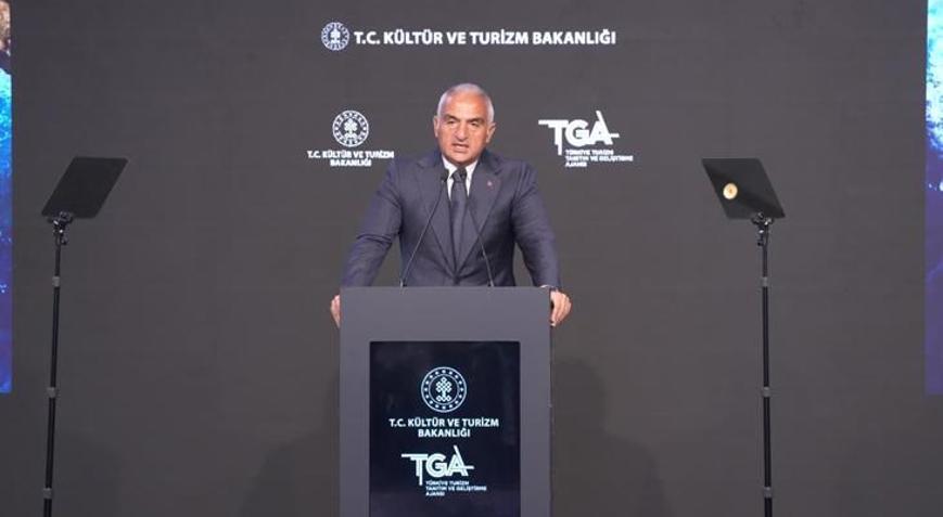 Bakan Ersoy turizm verilerini açıkladı Ateş çemberine rağmen Türkiye istikrarını korudu