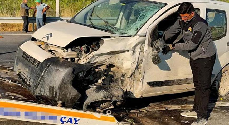 Afyonkarahisarda feci kaza: 1 ölü, 5 yaralı