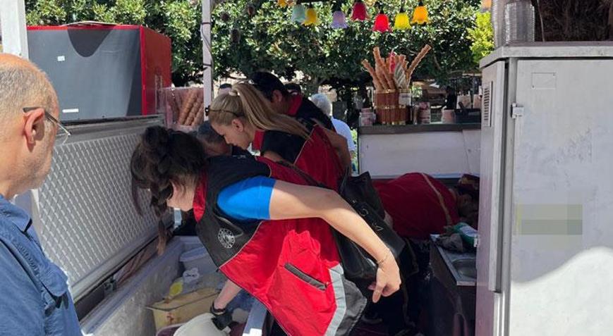 Bir külah dondurmaya 10 Euro talep etti Yapılan şikayet işletmeyi kapattırdı
