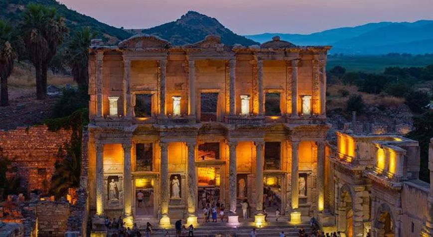 Efeste Gece Müzeciliğine 2 ayda 213 bin ziyaret
