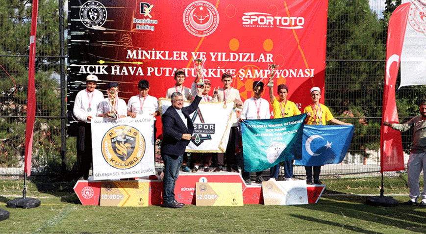 Kütahyada Açık Hava Puta Türkiye Şampiyonasında madalyalar dağıtıldı