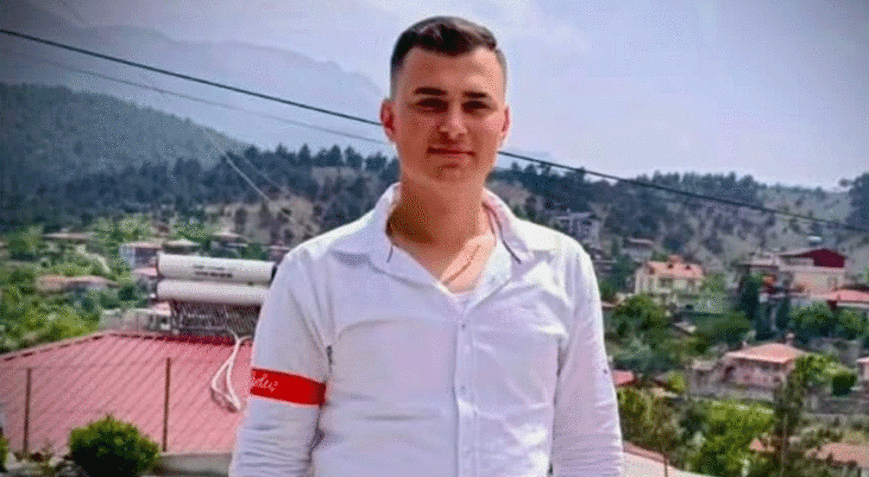 Adanada feci kaza Belediye eski başkanının yeğeni 24 yaşındaki genç yaşamını yitirdi