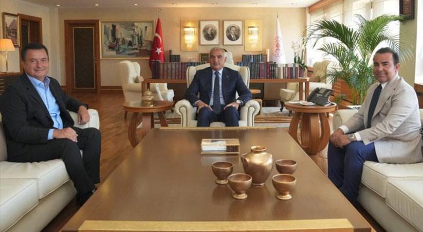 Bakan Ersoy ile Acun Ilıcalı bir araya geldi
