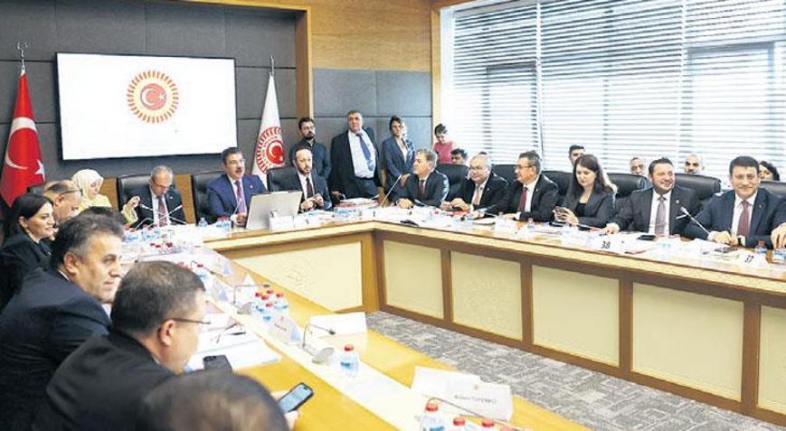 Adalet Komisyonu’ndaki görüşmelerde arbede ve gerginlik yaşandı: TBMM’de çerçeve yasa maratonu başladı