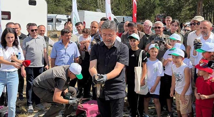 Bakan Yumaklı: 81 ilde Aile Kampına 40 bin kişi katıldı