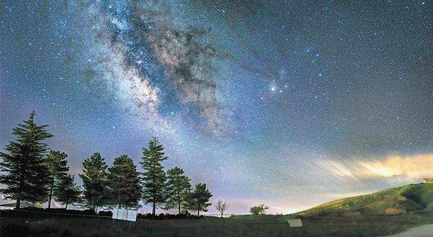 Bu gece meteor yağmurunu izleyin