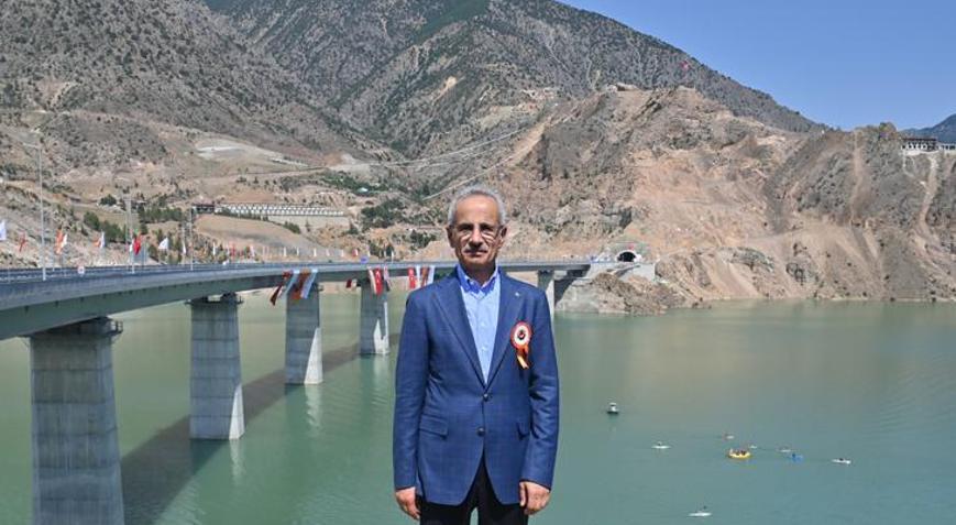 Bakan Uraloğlu: 24 yılda 4 bin 272 yeni köprü inşa ettik