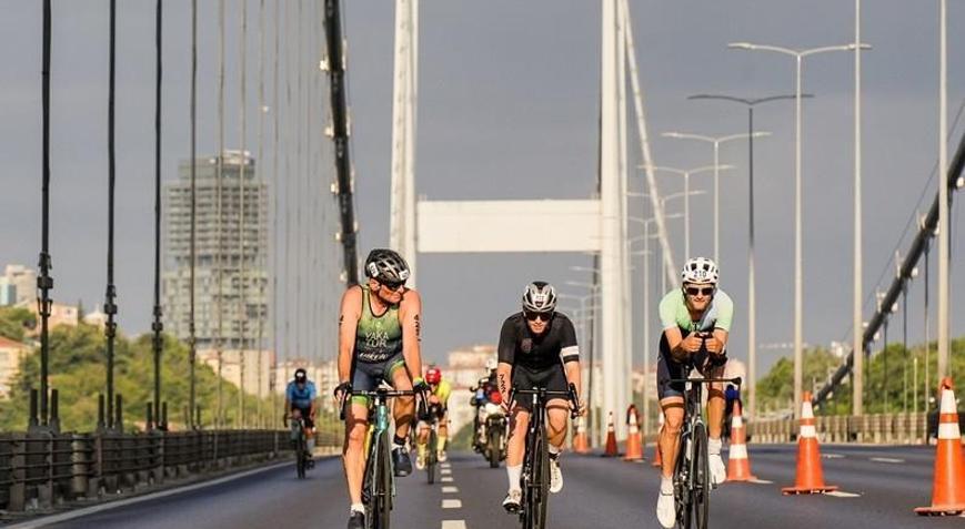 Kıtalararası triatlon yarışı Beykoz’da yapıldı