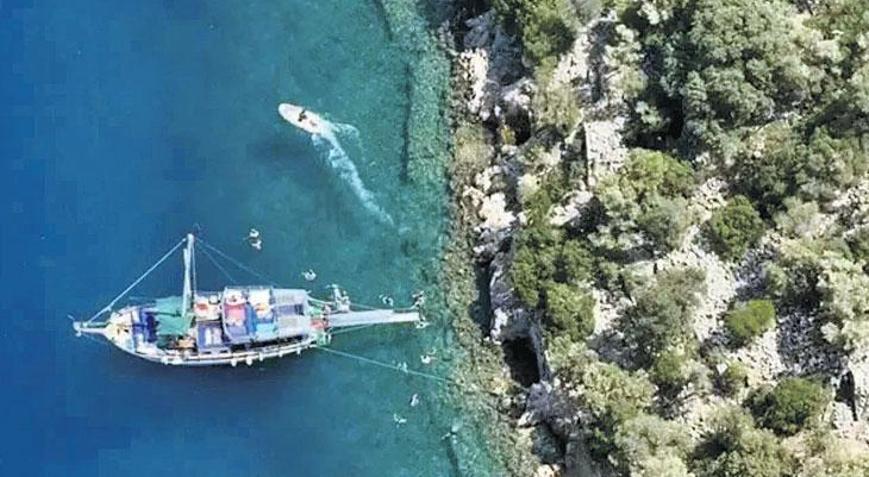 Mavi Vatan hamlesi Atina’da yankı buldu