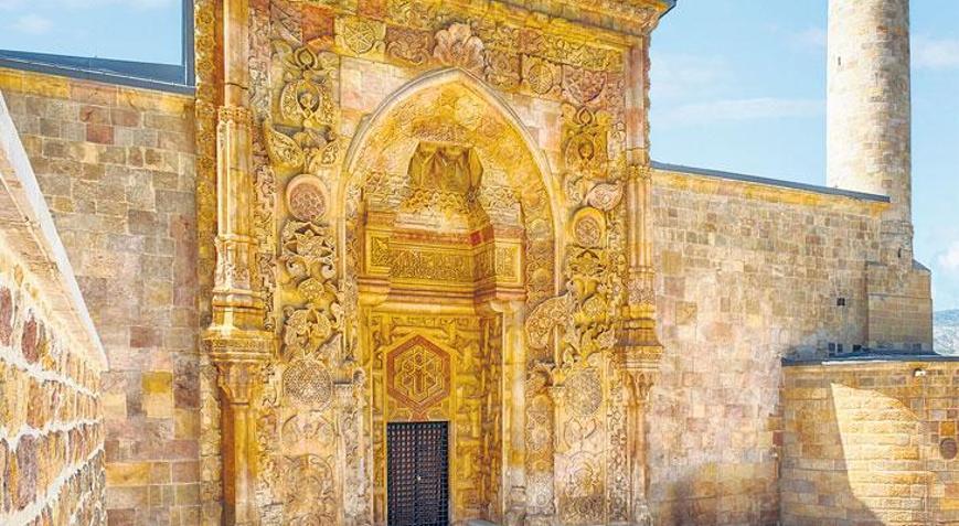 Divriği Ulu Camii ve Darüşşifa Kompleksi