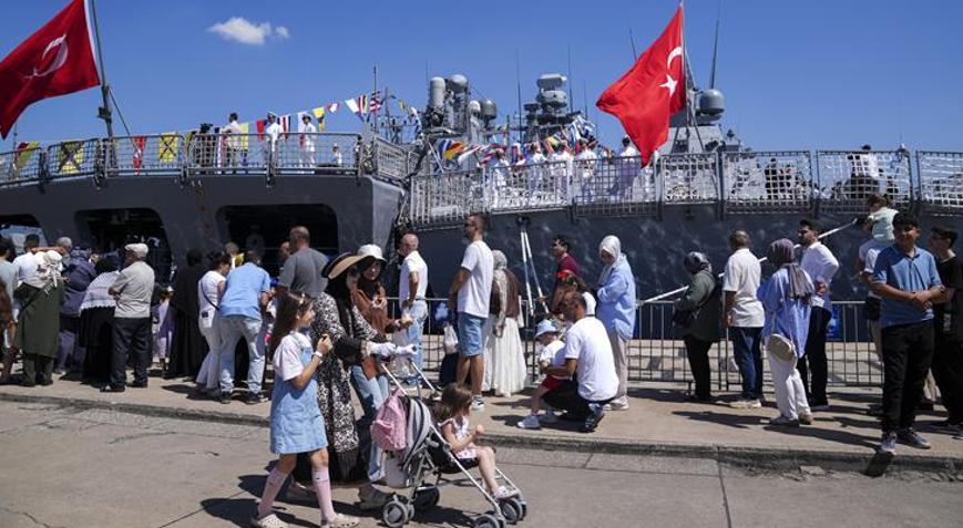 TEKNOFEST Mavi Vatanda İnsansız Su Altı Sistemleri Yarışması başladı