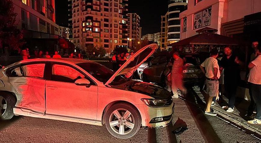 Niğde’de zincirleme trafik kazası 6 aracı hurdaya çevirip kaçtı