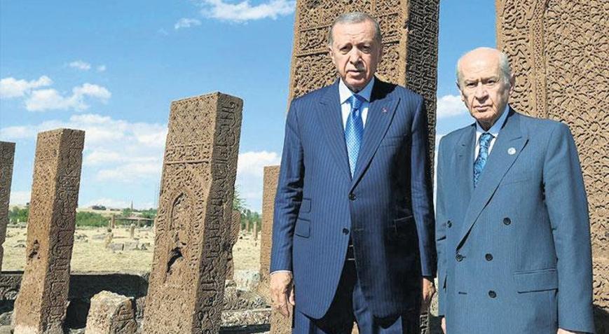 Ahlat’ta başladı yeni mesaj geliyor