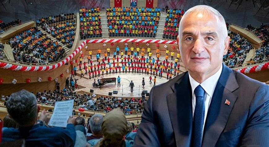Bakan Ersoy, CSO Ada Ankaranın yeni sezon programını duyurdu