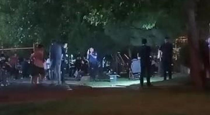 Sultangazi’de bebeğini parka gezmeye çıkaran anne şoke oldu Pusetten tabanca çıktı