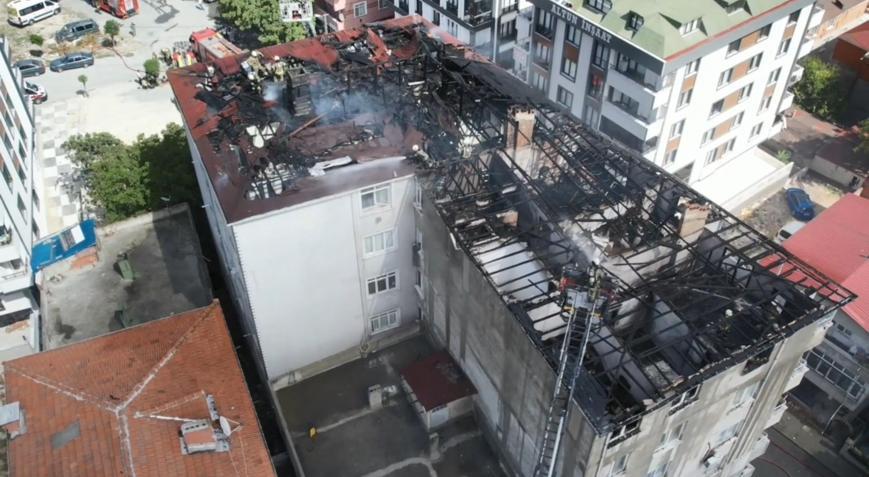 Avcılar’da tadilat sırasında yangın Alevler bir anda yan binaya sıçradı