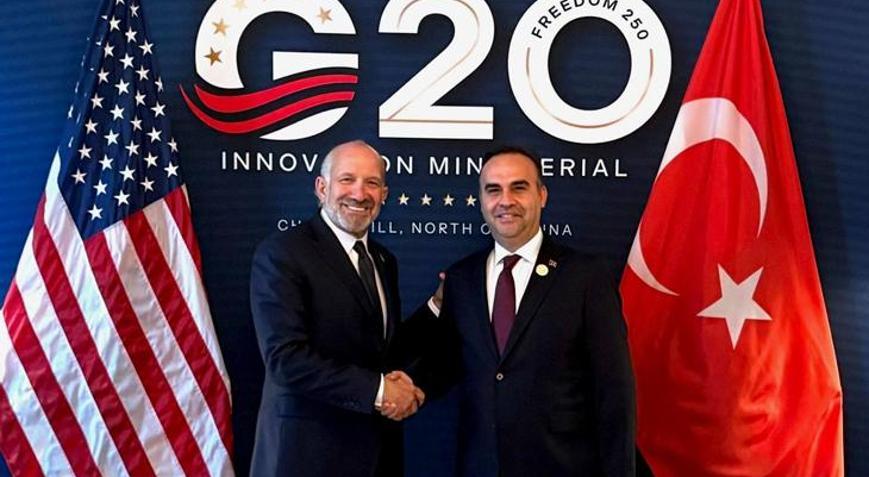 Bakan Kacır’dan G20’de diplomasi trafiği