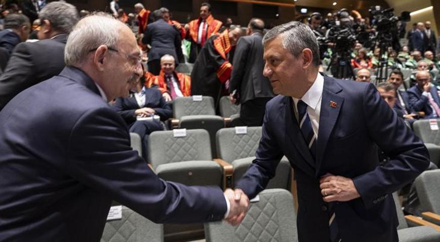 Özgür Özelden Kılıçdaroğlu ile tokalaşma eleştirilerine cevap: 80 yaşında adam...