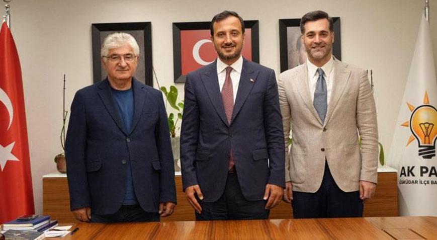 Üsküdarda 4 CHPli meclis üyesi AK Partiye katıldı
