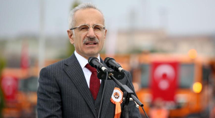 Bakan Uraloğlu, Vandaki tramvay hattı projesinin Bakanlıkça üstlenilmesini değerlendirdi