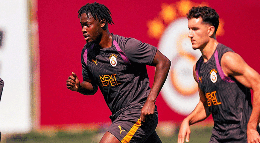 El Chadaille Bitshiabu, Galatasarayda ilk idmanına çıktı