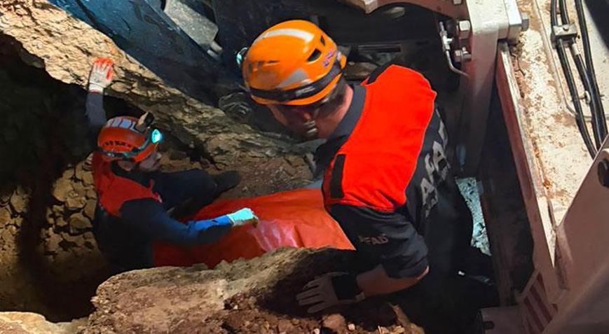 Elazığda kaynak suyu hattı kazısında göçük 1 işçi hayatını kaybetti