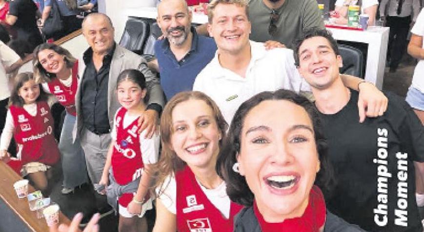Şampiyonluğu tribünde kutladılar