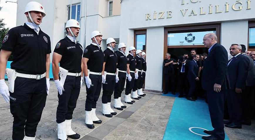 Cumhurbaşkanı Erdoğan, Rize Valiliğini ziyaret etti