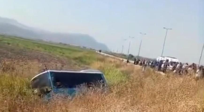 Halk otobüsü tarlaya uçtu: 1 yaralı