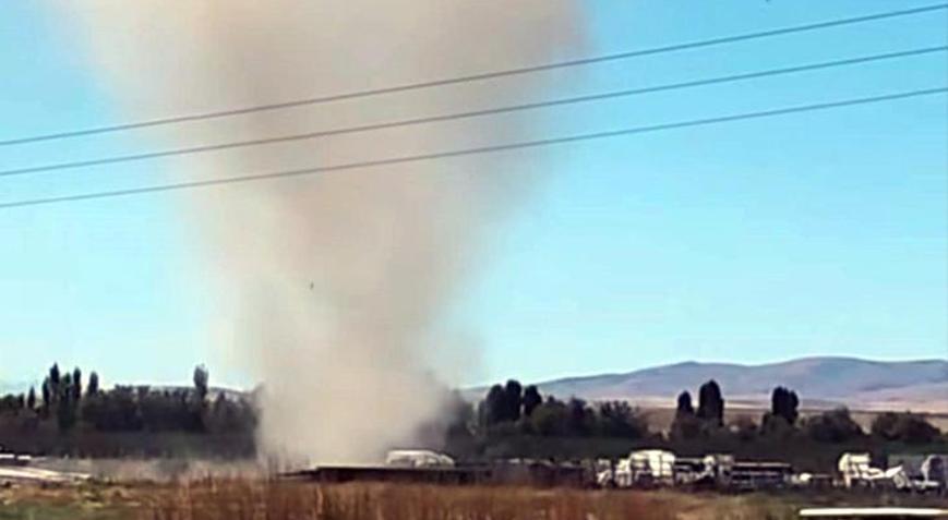 Afyonkarahisar’da büyük hortum Görenler şaşırdı